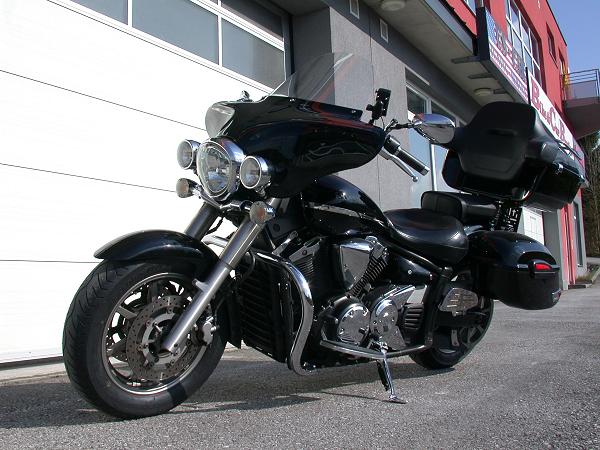 Yamaha XVS 1300 Midnight Star Black Power